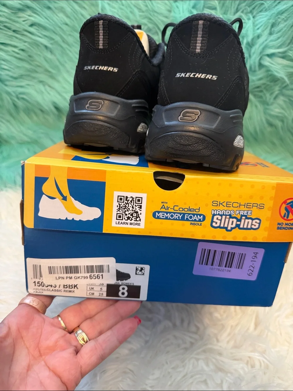 NIB Skechers Women's D'Lites Fan Girl Sneaker Hands Free Slip-Ins Size 8, Black